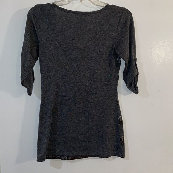 Fleurish Sequin Top women’s size S in great Condition - Picture 7 of 7